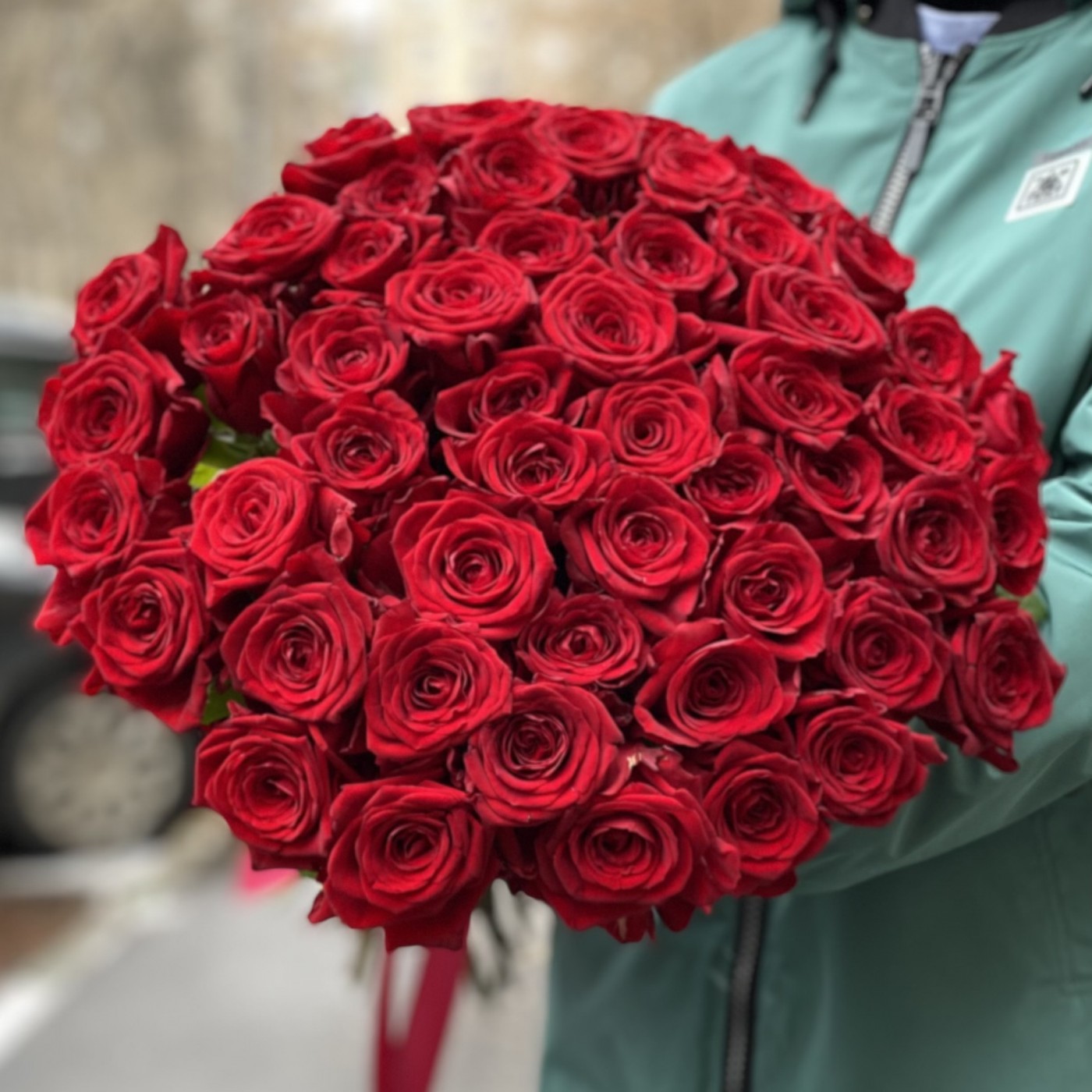 51 красная роза Premium 60 см