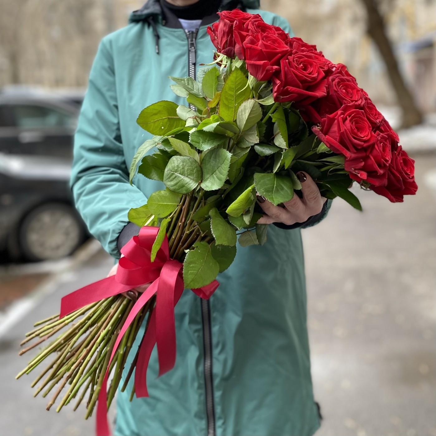 51 красная роза Premium 60 см