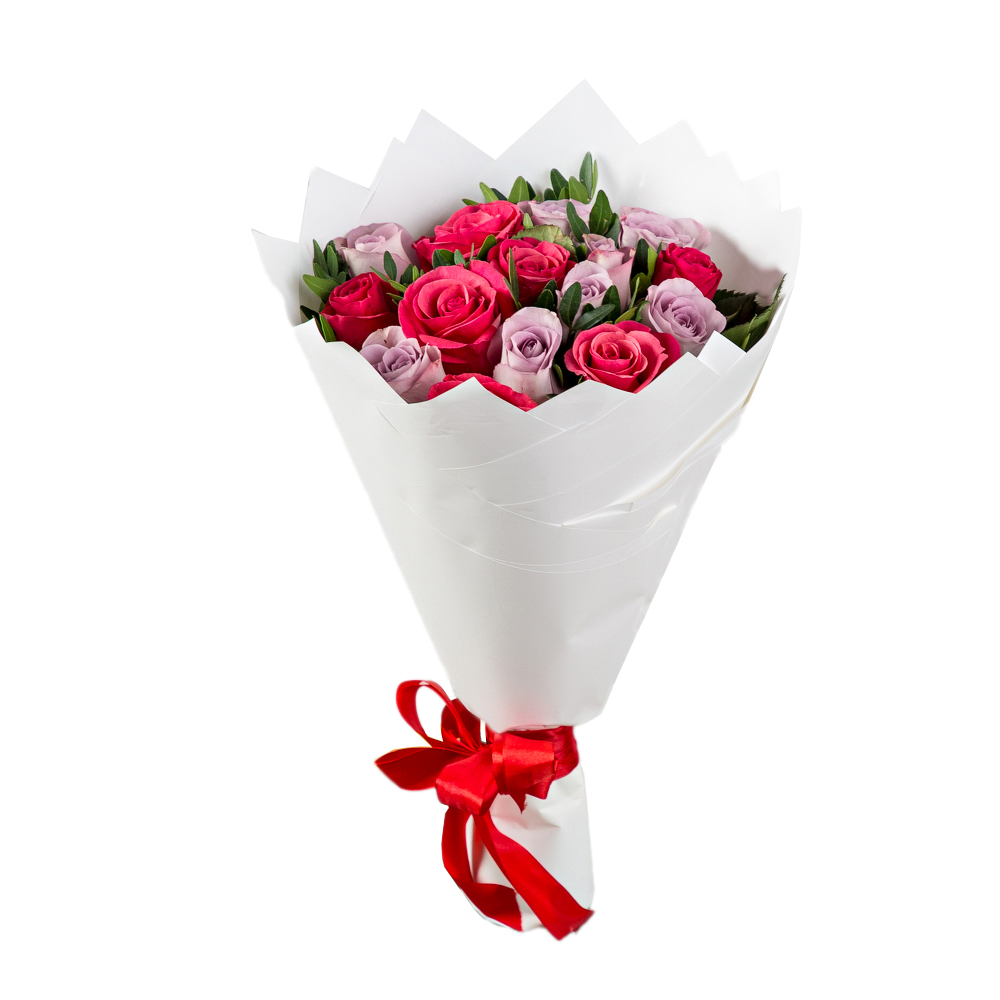 Букет из 15 разноцветных роз